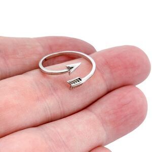 Vintage Sterling Silver 925 Arrow Wrap Ring Size 7.5